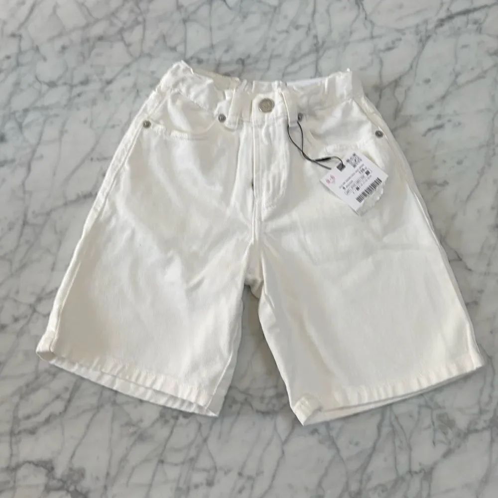 NWT Zara White Denim Baggy Shorts Sz 8